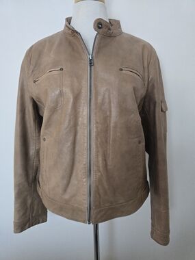 Danier Leathet Bomber Jacket in Tan Y2K  Size L